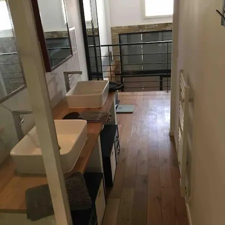 Apartment Flc -notre-dame 5 Min, Luxurious Loft 4 Rooms, 8 Guests-